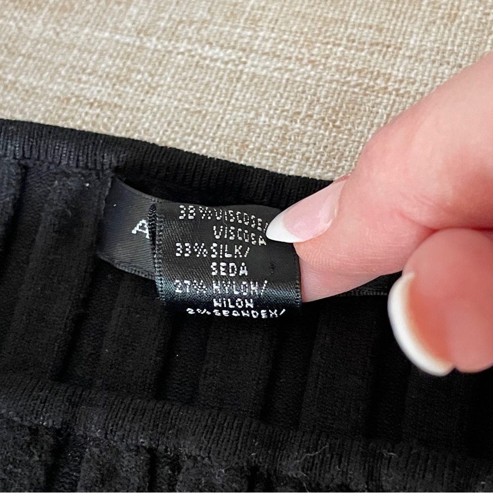 August Silk Petite PS Black Ribbed Sweater Gold Buttons Long Sleeve Y2K Preppy - Picture 8 of 10